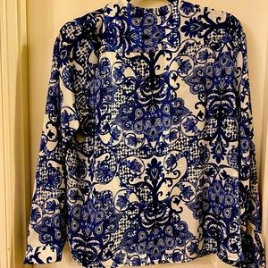 Charming Charlie Blue pattern Dress shirt, Size Large, never worn